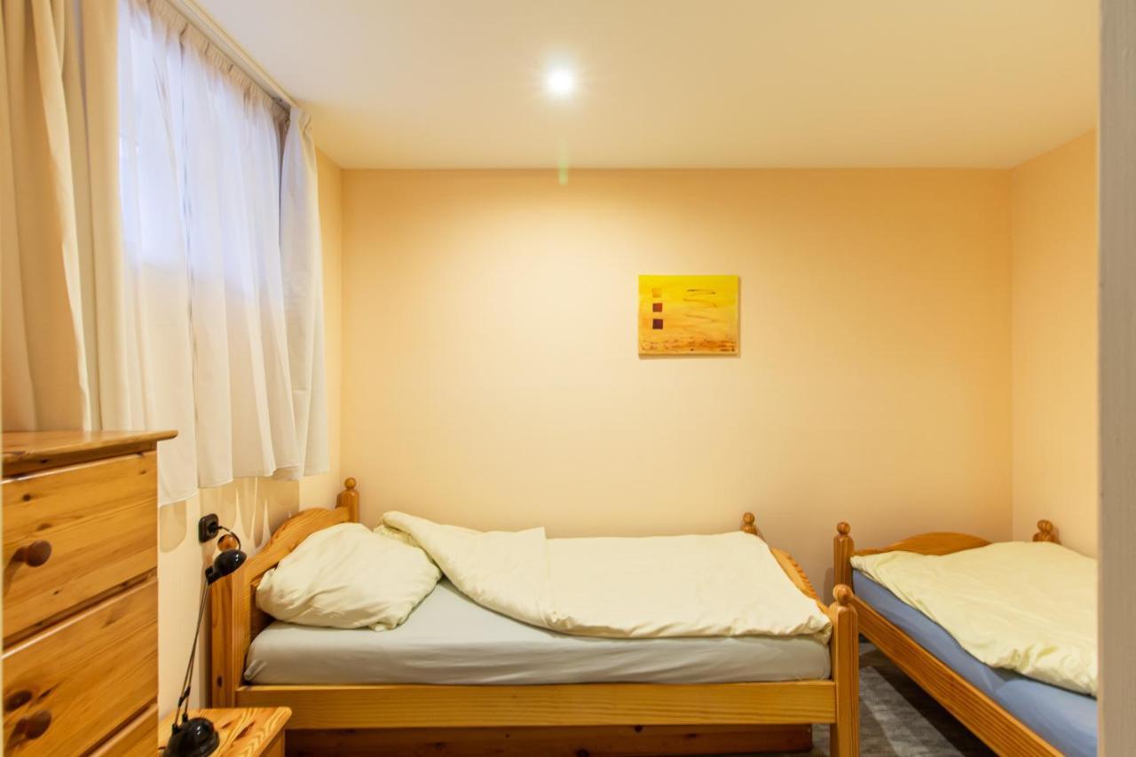Deli Terasz A Apartman Free Parking, Self-Check-In Anytime Gyor Exterior photo